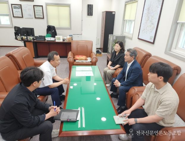 서흥원 양구군수, 주민 피해 막기 위해 철도공단에 교량화 건의