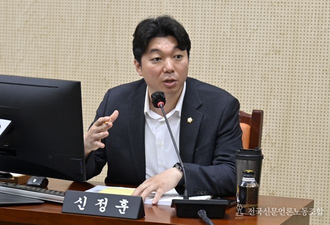 신정훈 의원(우산,문흥1·2,오치1·2동/더불어민주당)