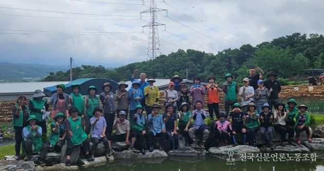 남양주시 진접읍 새마을부녀회, ‘사랑의 감자캐기’로 이웃사랑 실천