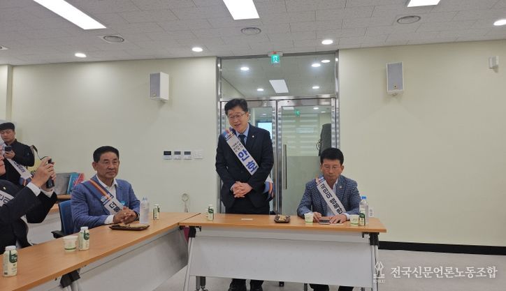 전주 모래내시장 상인 간담회서 ‘청년 일자리·시장 안전’ 강조