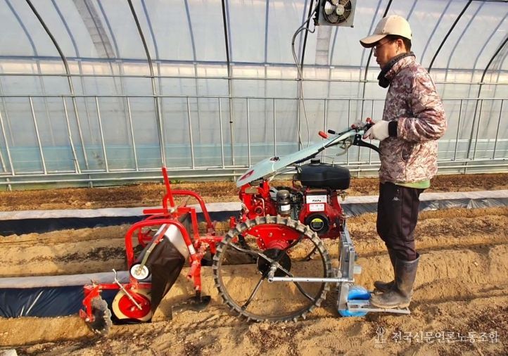 농업인 보행 90% 줄이는 ‘접이식 발판’ 특허 등록