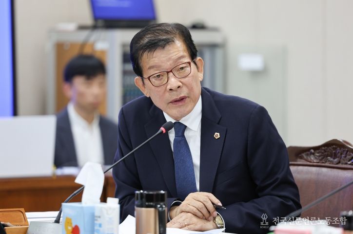 행정사무감사에 나선 이동현 의원