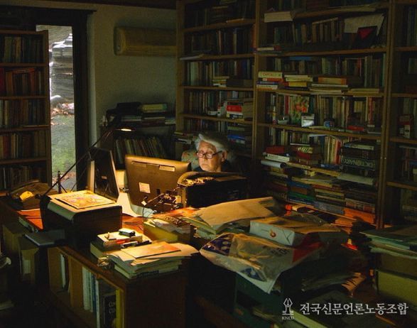 기이한 생각의 바다에서