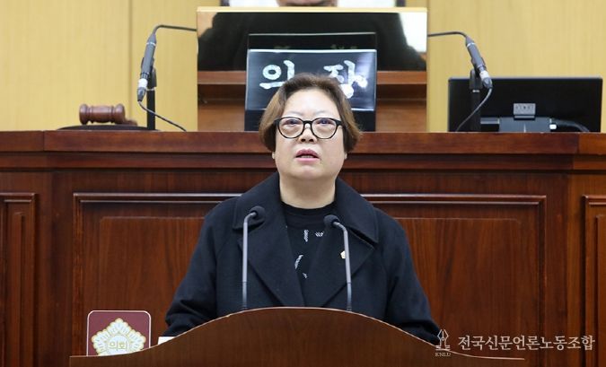 서산시의회 가선숙 의원이 11월 25일, 제310회 서산시의회 제2차 정례회 제1차 본회의에서 ‘서산시 식품 사막 대응 및 쇼핑 약자 지원 방안 마련 촉구’를 주제로 5분 자유발언을 진행했다.