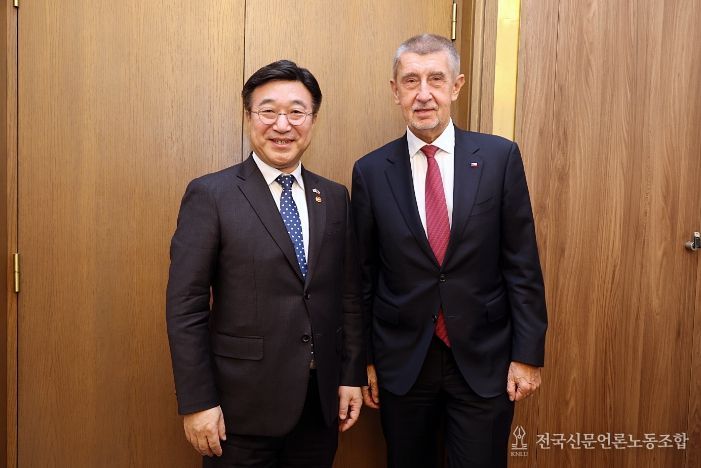 안드레이 바비쉬 체코 총리 접견