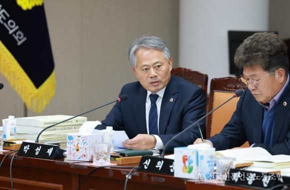 박성재 전라남도의원, 전남도교육청 스마트기기 보급 패러다임 전환 촉구