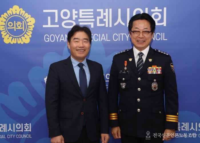 고양특례시의회 김운남 의장, 일산서부경찰서장과 대화동 원형육교 인근 보행환경 개선 방안 모색