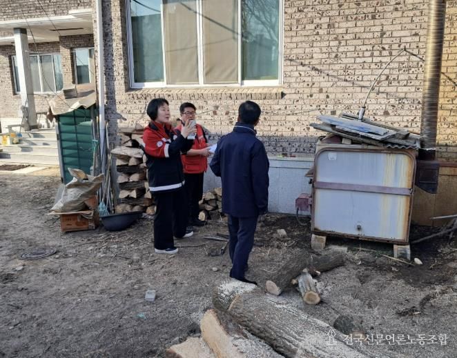 김현미 거창군 부군수, 화목보일러 가구 현장 점검