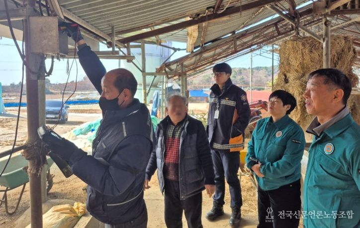 23일 관내 축사에서 진행된 화재·전기 합동 안전 점검