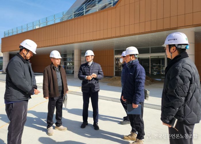 용인도시공사 신경철 사장, 동백·보정미르휴먼센터 준공 전 공사추진현황 및 시설점검 실시