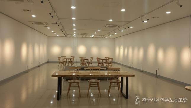 연갤러리 내부 공간