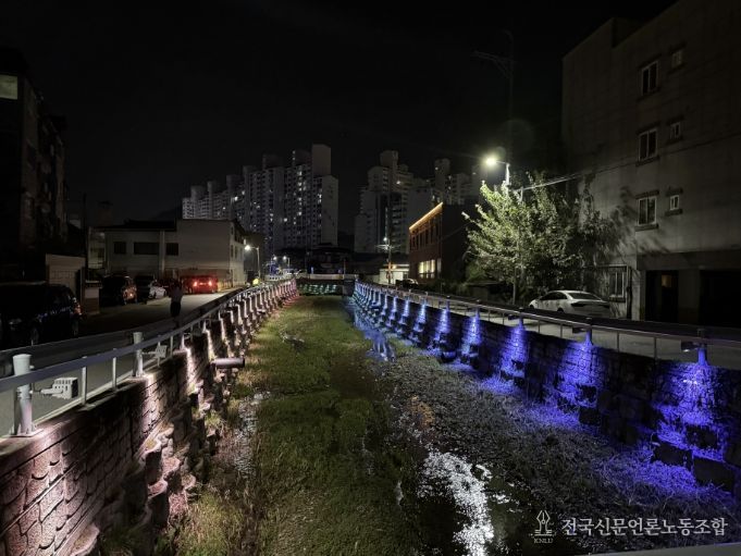 도시숲 달빛거리 야간경관(산성천 일원)