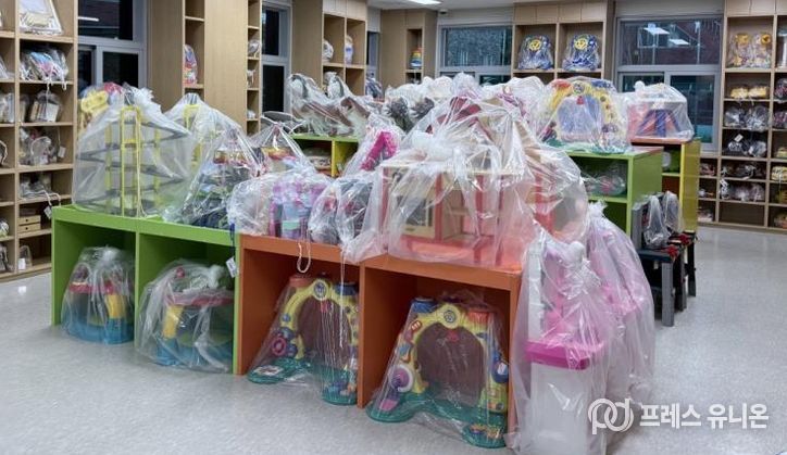 충남 계룡복합문화센터 내 ‘장난감도서관’ 운영 모습