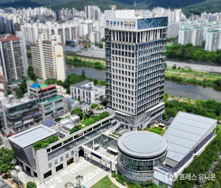 도봉구청사 외경