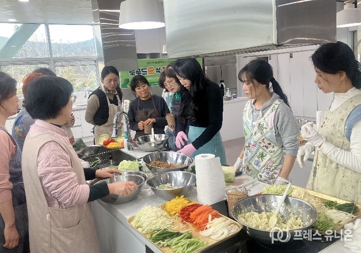 꿈이랑도서관, ‘로푸드(Raw Food) 저속노화 식단’ 프로그램 성료